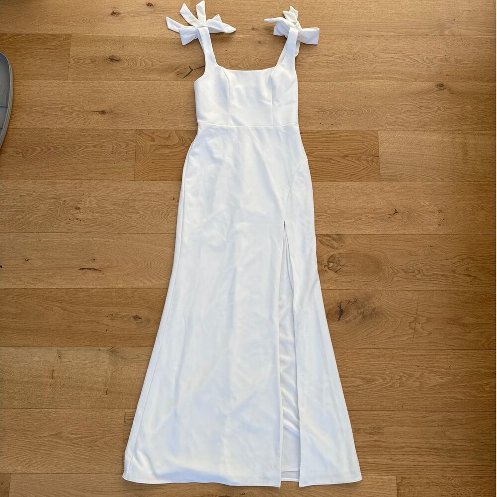 Azazie Atelier - Zaya Bow Detail Maxi Dress with Slit in White